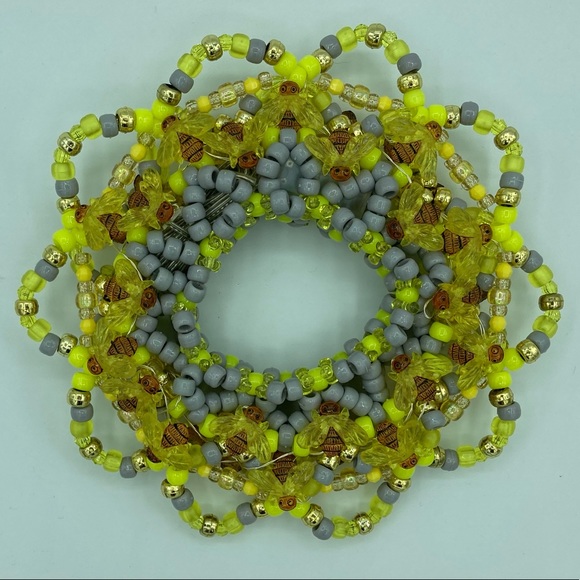 ❌SOLD❌Honeybee 🍯 🐝 Kandi Cuff - Picture 5 of 7